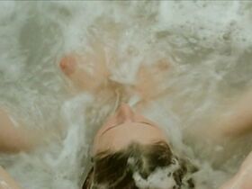 Бенедикт Лойен голая – Кто грохнул Памелу? (2003) #4