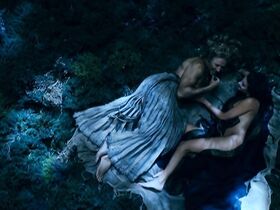 Мелани Бернье голая – Миллион лет до нашей эры 2 (2007) #9