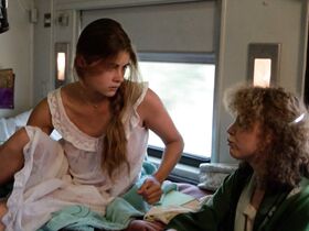 Тэрин Пауэр голая – Тропы (1977) #2