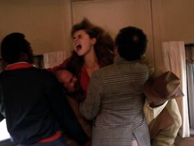 Тэрин Пауэр голая – Тропы (1977) #6