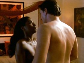 Сара Мартинш голая – Загадки вулкана s01e03 (2006) #5