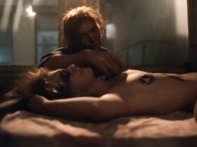 Карен Элкин голая – Небесные воины (1996) #3