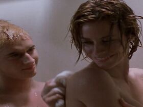 Жюли Дю Паж секси – Измена (2003) #6