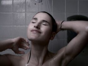 Мария Боннер голая – Дверь (2013) #5