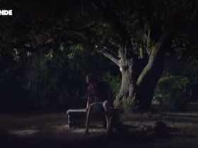 Ребекка Мардер голая – Emma (2011) #3