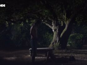 Ребекка Мардер голая – Emma (2011) #4