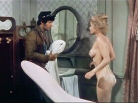Карин Шуберт голая – Три мушкетера на Диком Западе (1973)
