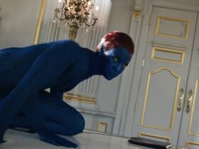 Дженнифер Лоуренс секси – Люди Икс: Дни минувшего будущего (2014) #4