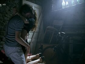 Сандра Погодова голая – Пятница, четырнадцатое (2003) #2