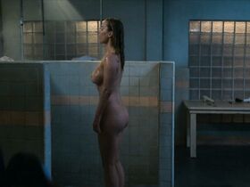 Бетти Гилпин голая – Блеск s02e07 (2018)