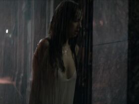 Ана О’Райли голая – Лунатик (2017) #10