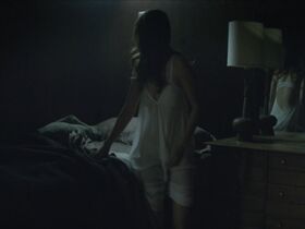 Ана О’Райли голая – Лунатик (2017) #2