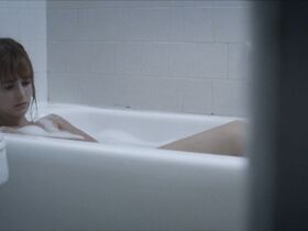 Ана О’Райли голая – Лунатик (2017) #6