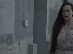 Селия Роулсон-Холл секси – Arrowed (2015) #6