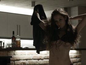 Элишка Крженкова голая – Škoda lásky s01e10 (2013) #4