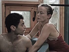 Клоэ Андре голая – Потерпевшие кораблекрушение (2015) #4