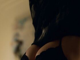 Эбби Корниш голая – Джек Райан s01e04 (2018) #2