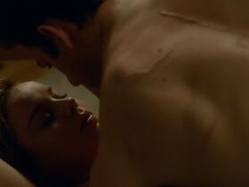 Эбби Корниш голая – Джек Райан s01e04 (2018) #6