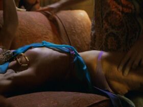 Мэри Воронов голая – Поедая Рауля (1982) #3