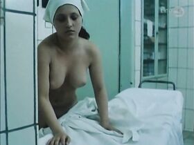 Алёна Михулова голая – Džusový román (1984)