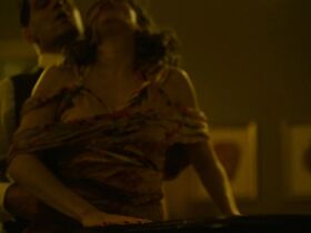 Сиенна Миллер секси – Шпионская игра (2018) #4