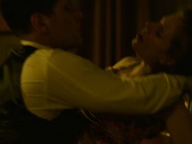 Сиенна Миллер секси – Шпионская игра (2018) #6