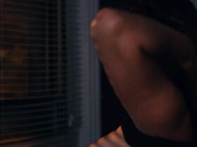 Джули Вагнер секси – Опустошение (2016) #6