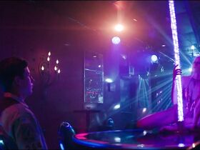 Элль Эванс голая – Скауты против зомби (2015) #2