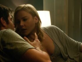 Эбби Корниш секси – Геошторм (2017) #2