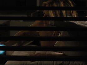 Холли Хантер секси – Здесь и сейчас s01e08 (2018) #5