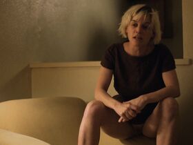 Джемма Брокис голая – Без огня и дома (2016) #9