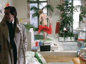 Грейс Де Капитани голая – Откройте, полиция! (1984) #3