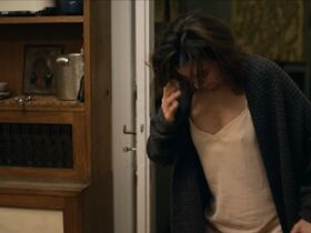 Кася Смутняк секси – Не твоё тело (2017) #6