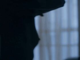 Пати Дежезус голая – Руа Аугушта s01e01-02 (2018) #3