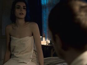 Сейнеб Салех голая – Немой (2018) #9