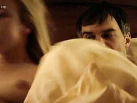 Петра Шпалкова голая – Паршивцы (2002) #2