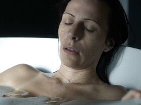 Карин Букильон голая – Свидетели s01e05 (2015)