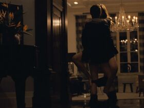 Натали Голд голая – Наследники s01e03 (2018) #5