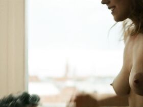 Мара Шерзингер голая – Night Out (2018) #2