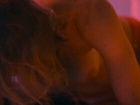 Мара Шерзингер голая – Night Out (2018) #5