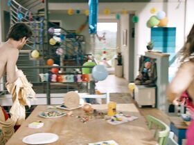 Каролин Кебекус секси – Твой выход, детка! (2017) #6