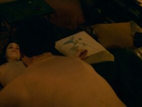 Стэйси Мартин голая – Нас не догонят (2018) #4