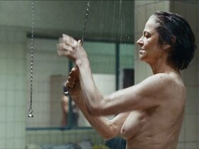 Шарлотта Рэмплинг голая – Ханна (2017) #3