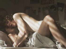 Матильда Варнье голая – Выпускной экзамен (2014) #5