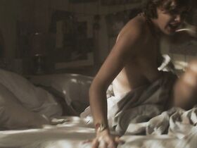 Матильда Варнье голая – Выпускной экзамен (2014) #6