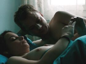 Ясна Фритци Бауэр голая – Голиаф (2017) #5