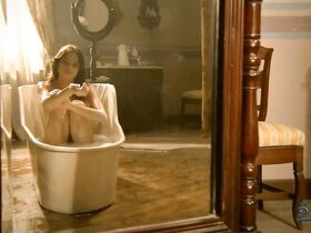 Дафна Фернандес голая – Земля волков s01-03 (2010-2014) #6