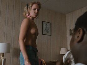 Джемма Бэйкер голая – Касс (2008) #3