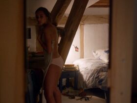 Лола Сен-Жиль секси – Adèle en août (2016) #5