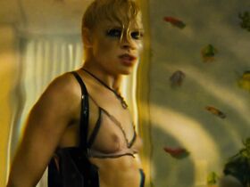 Кейт Наута голая – Перевозчик 2 (2005) #6